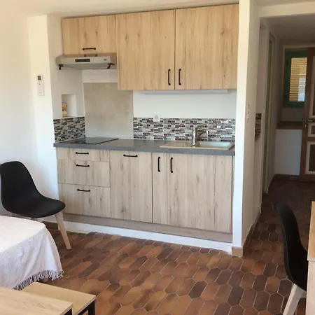 2 Pieces Pied Dans L'eau Bed & Breakfast