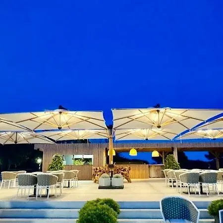 Bed & Breakfast 2 Pieces Pied Dans L'eau Porto-Vecchio (Corsica)