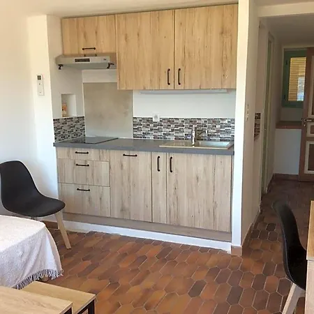 Bed & Breakfast 2 Pieces Pied Dans L'eau Porto-Vecchio (Corsica)