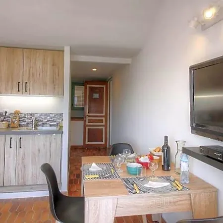 2 Pieces Pied Dans L'eau Bed & Breakfast