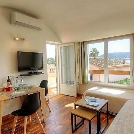 Bed & Breakfast 2 Pieces Pied Dans L'eau
