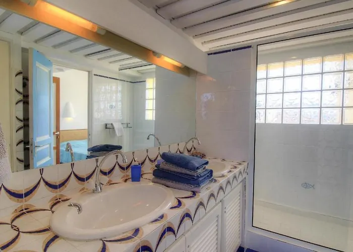 Frühstückspension 2 Pieces Pied Dans L'eau Porto-Vecchio (Corsica)